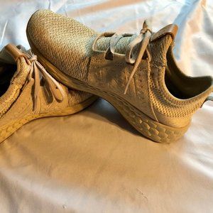 New Balance Knit Sneaker Size 9